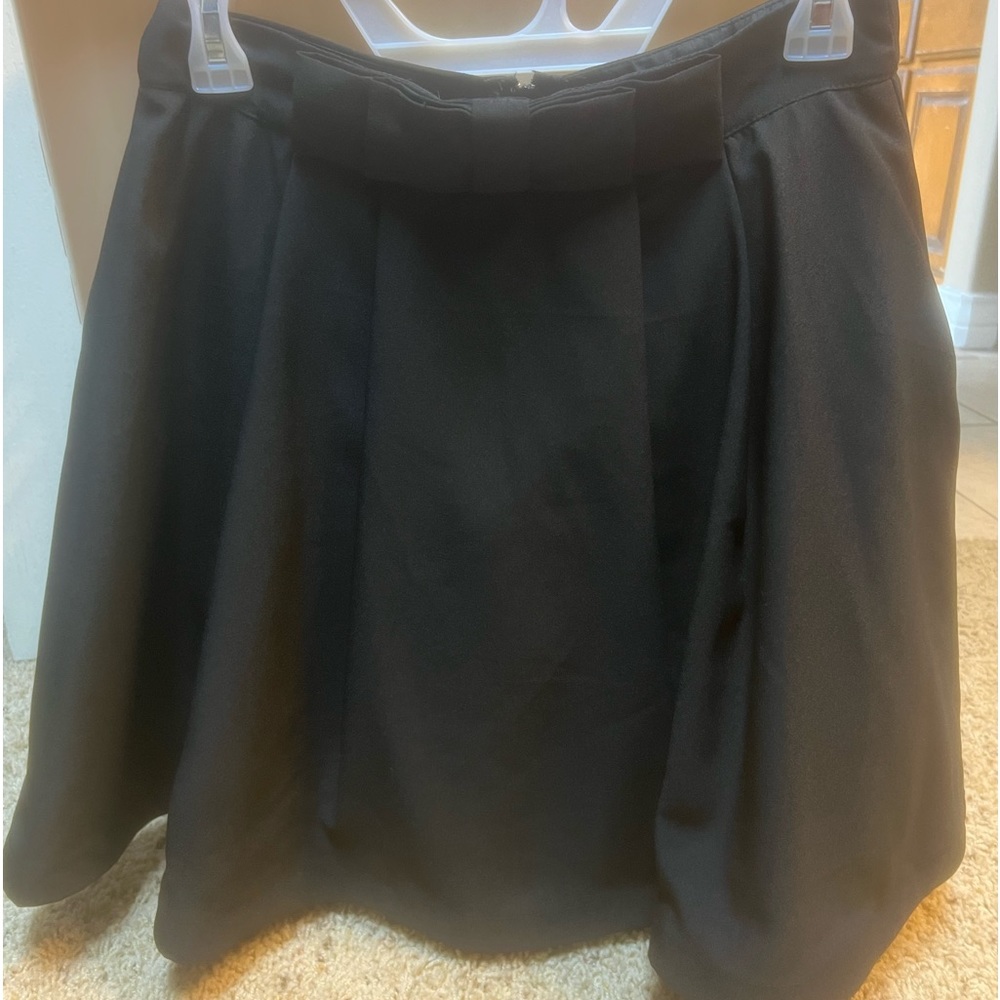 Black skirt size 7